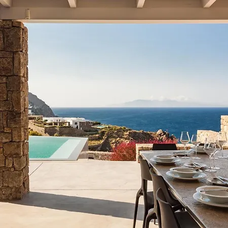Anarina & Mykonos Elia *